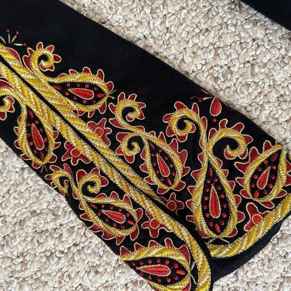 Bob Mackie Wearable Art Embroidered V-Neck - Picture 2 of 5